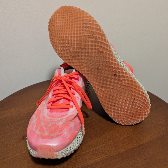 Adidas Running/Lifestyle shoe - Picture 3 of 4